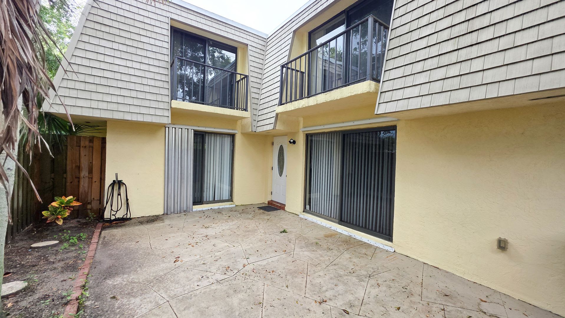 Tropic Villas North 2 bedroom 2 1/2 bath condo – photo 2