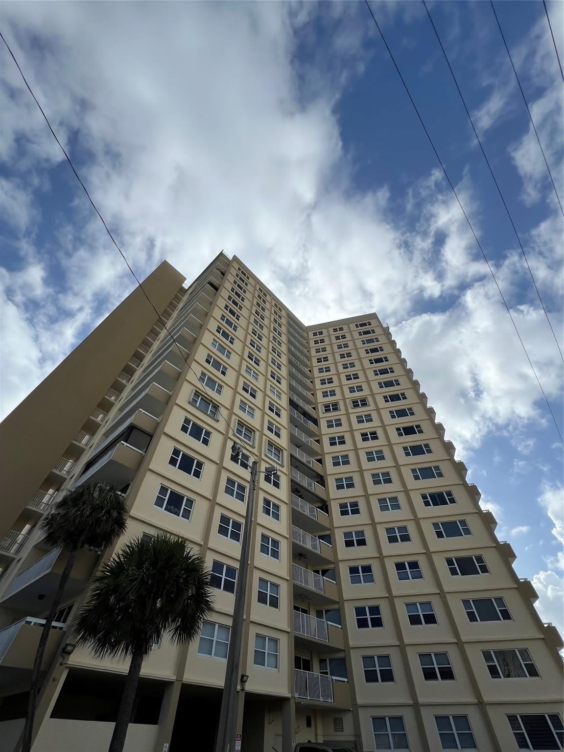 1200 Hibiscus Avenue – photo 1
