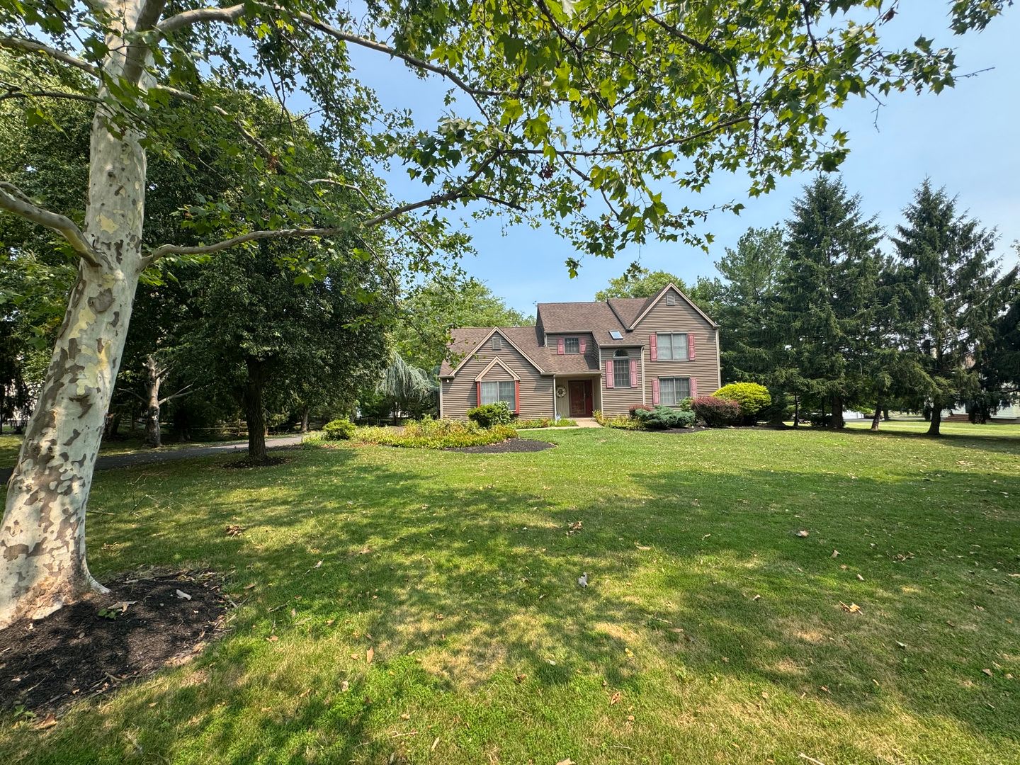 Montgomery Township 3 Bedroom 2.1 Bath Colonial with loft for rent $3,200/month – photo 4