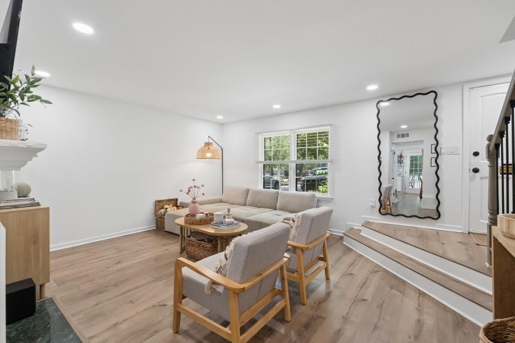 140 Amherst Place NW – photo 4