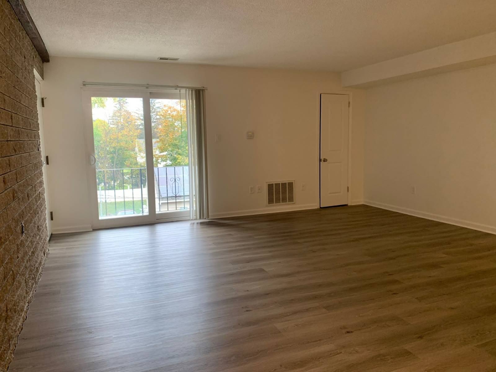 1552 Helderberg Ave – photo 4