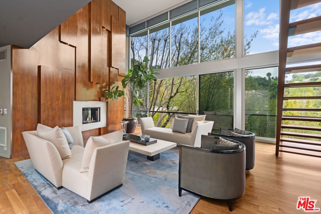 2207 Bowmont Dr – photo 4