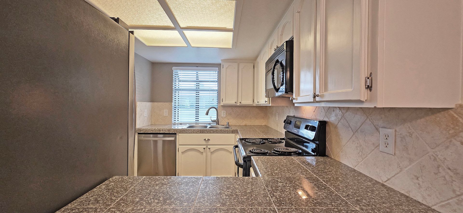 210 Wales Dr. – photo 5
