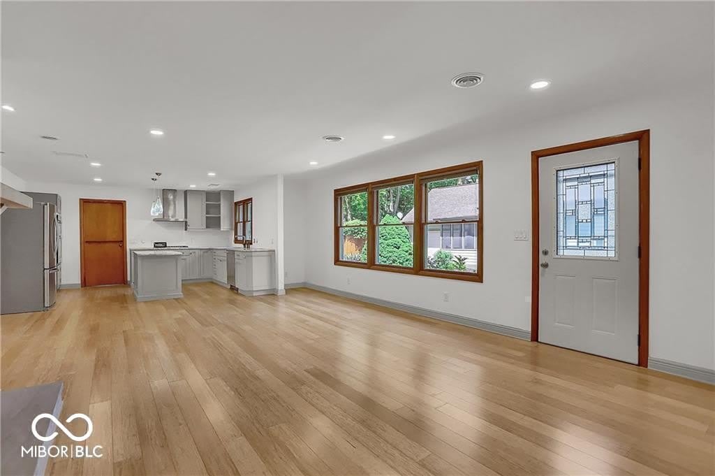 760 W Pine Street – photo 4