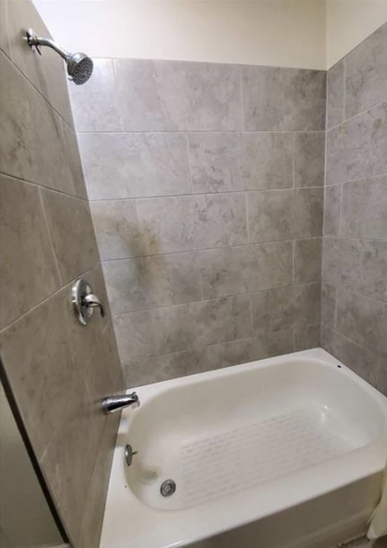 639 Corson Street – photo 4