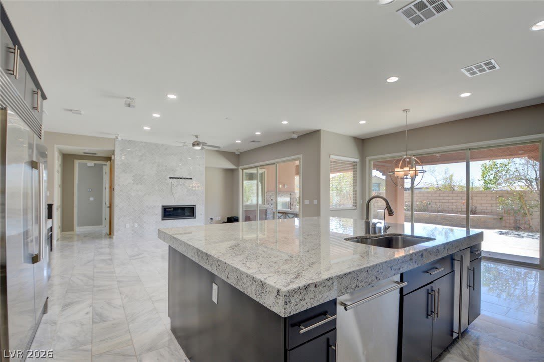 12101 Edgehurst Court – photo 4