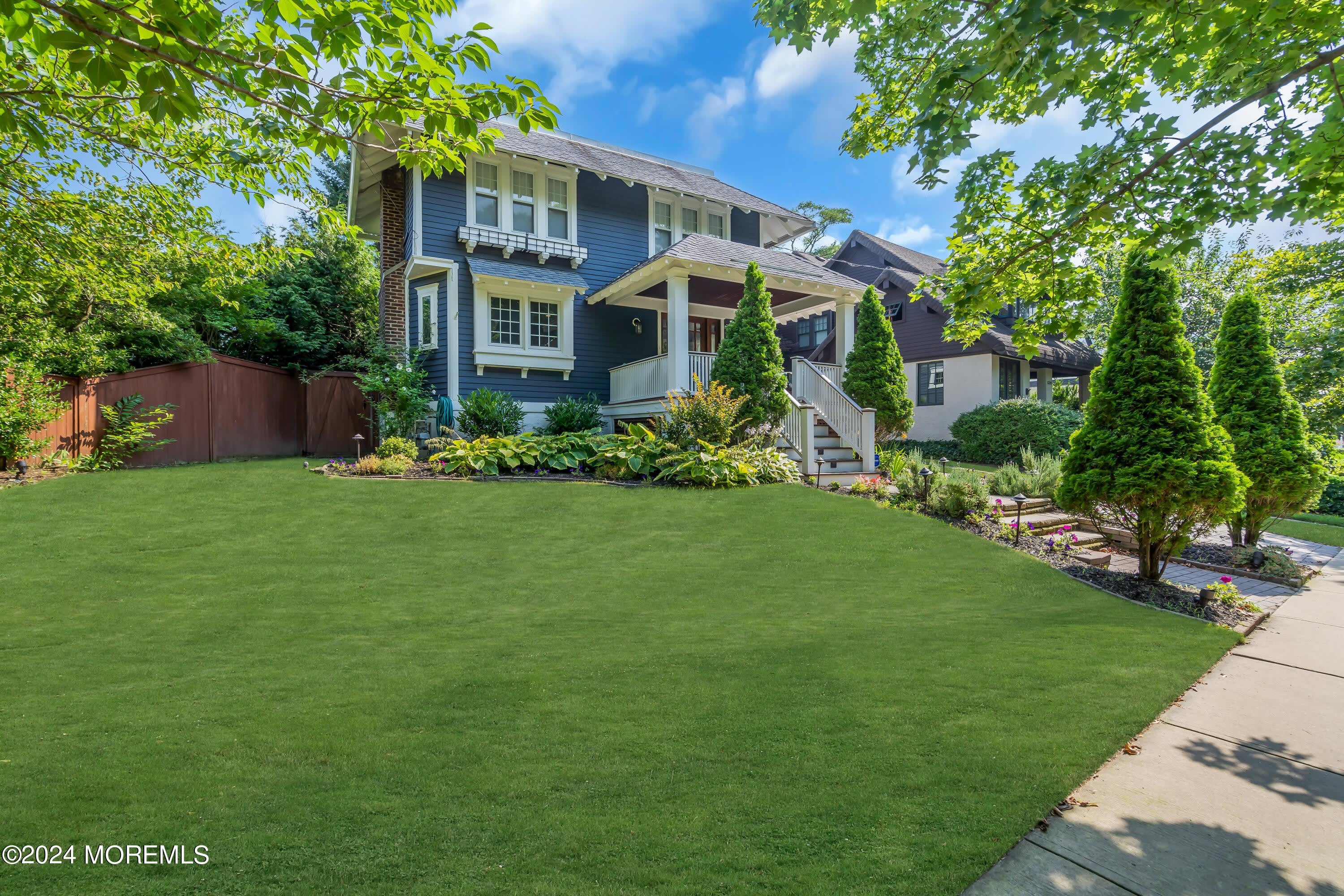 1318 Locust Drive – photo 2