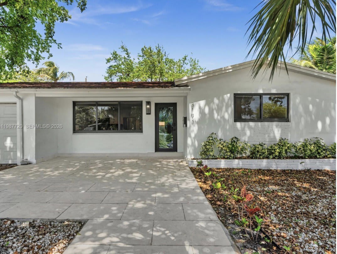 3193 Taft Street – photo 1