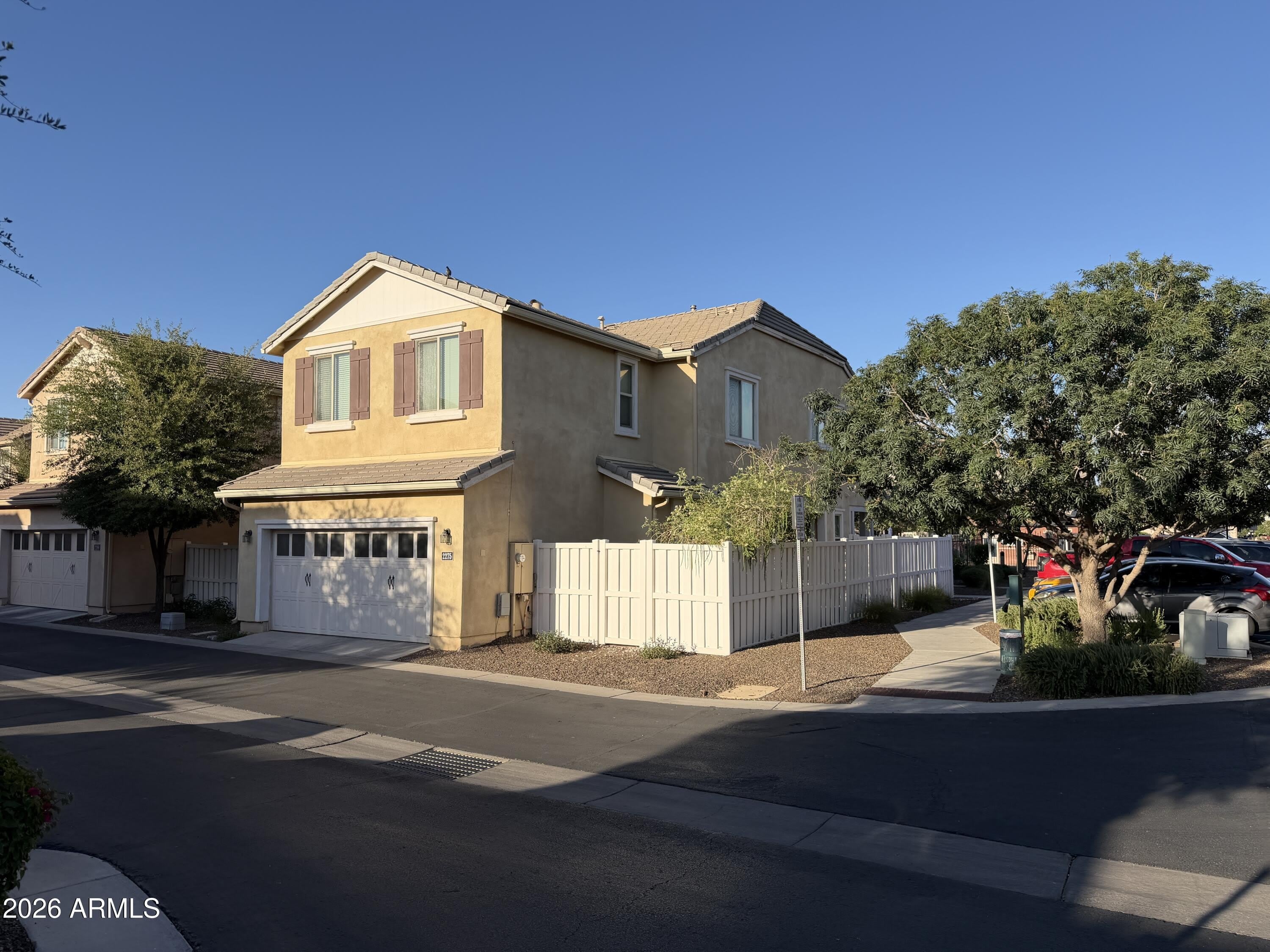 2275 S Agnes Lane – photo 2