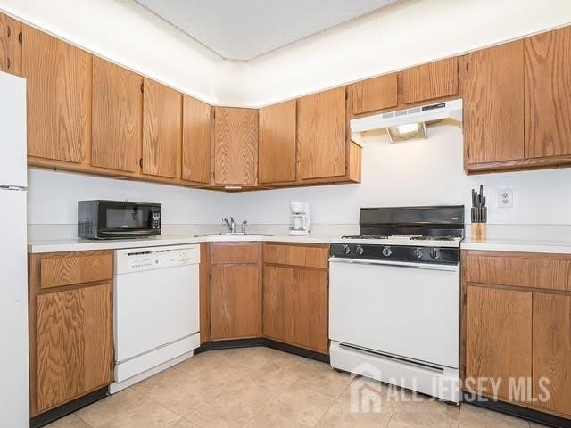 414 Lancaster Court – photo 5