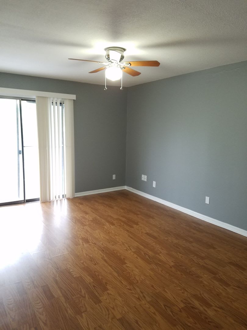 2bd 1.5ba Remodeled Townhouse w/ water views in Parker – photo 5