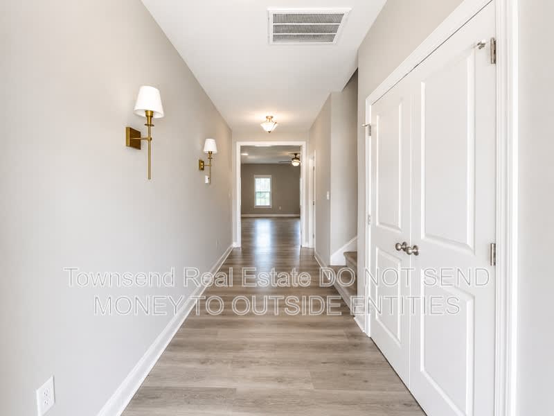 3358 Scotscraig Rd. – photo 2