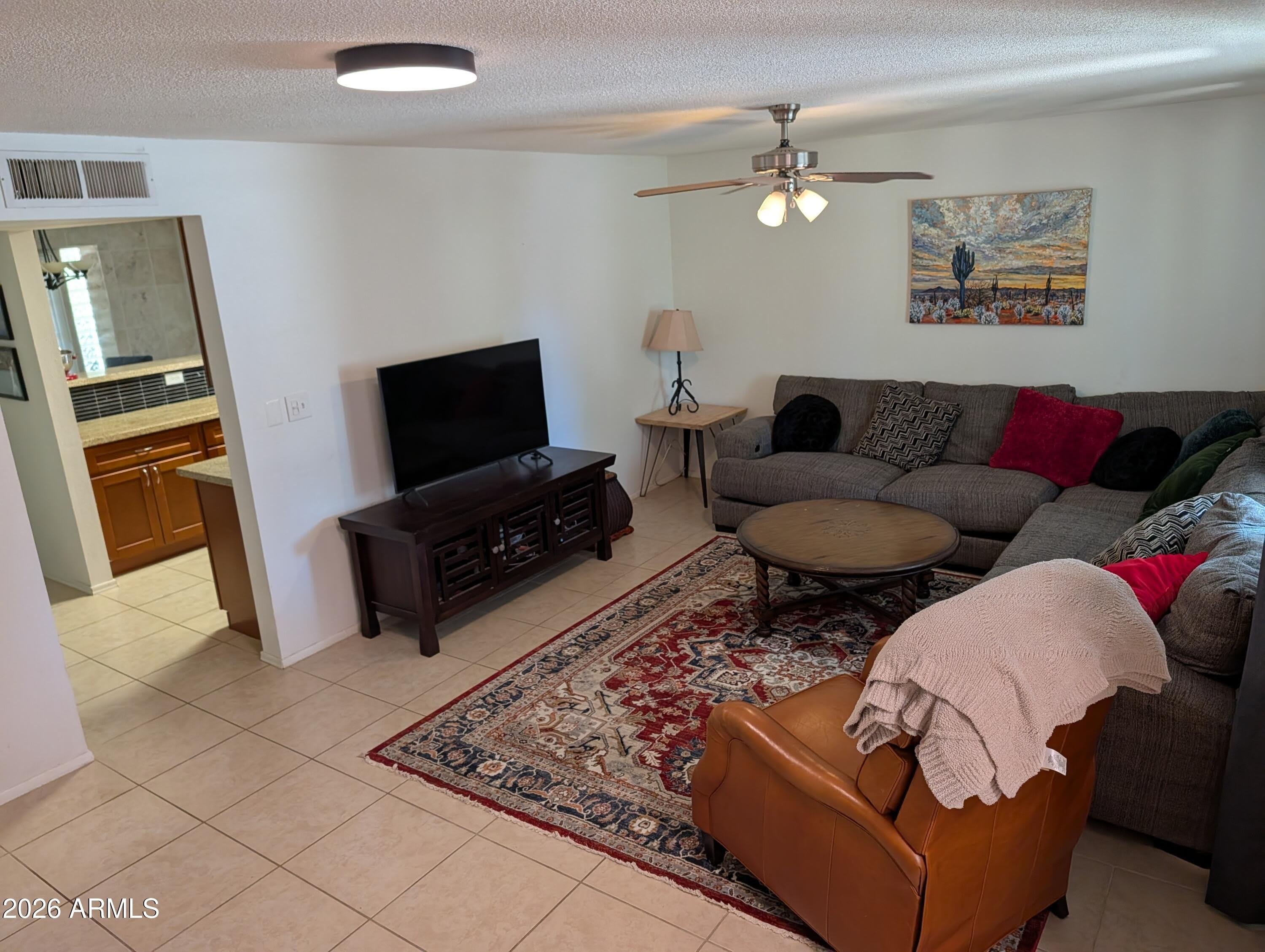 1039 E LARKSPUR Lane – photo 4