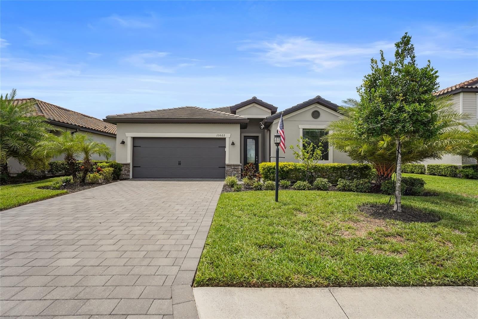 15522 ISLANDWALK Avenue – photo 2