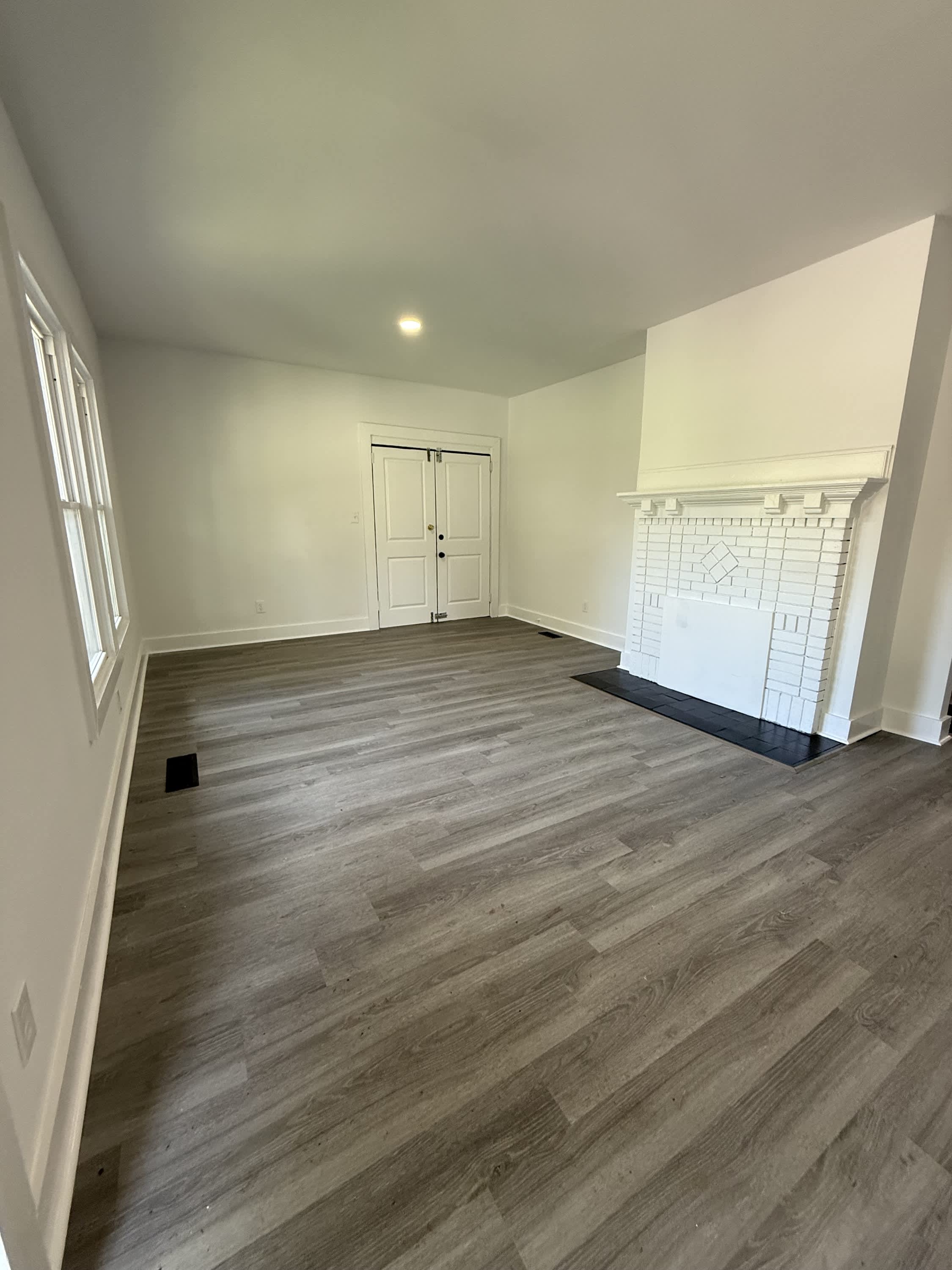 1031 Cotton Avenue Southwest – photo 2