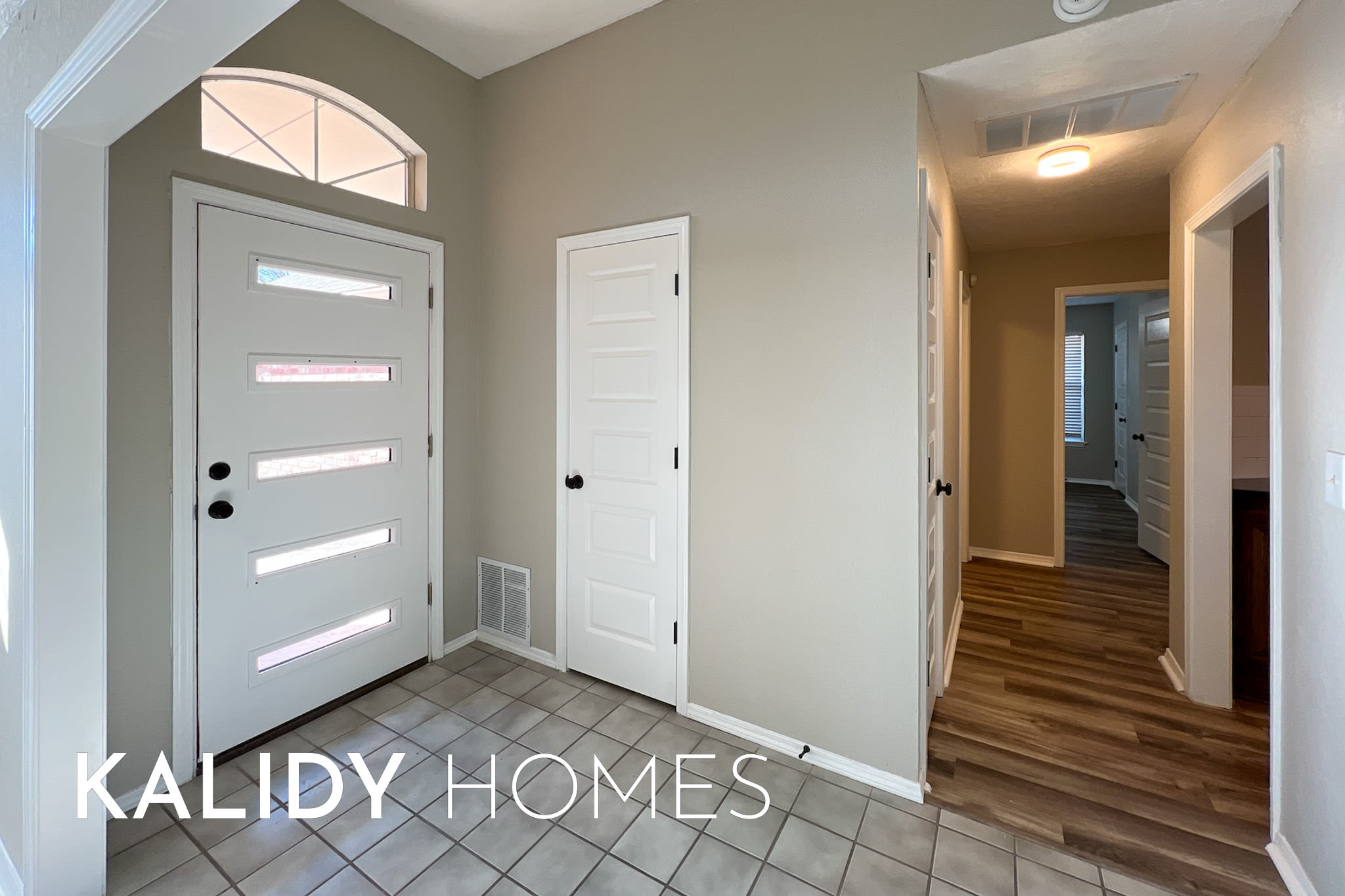 525 Northwest 171st Street – photo 3