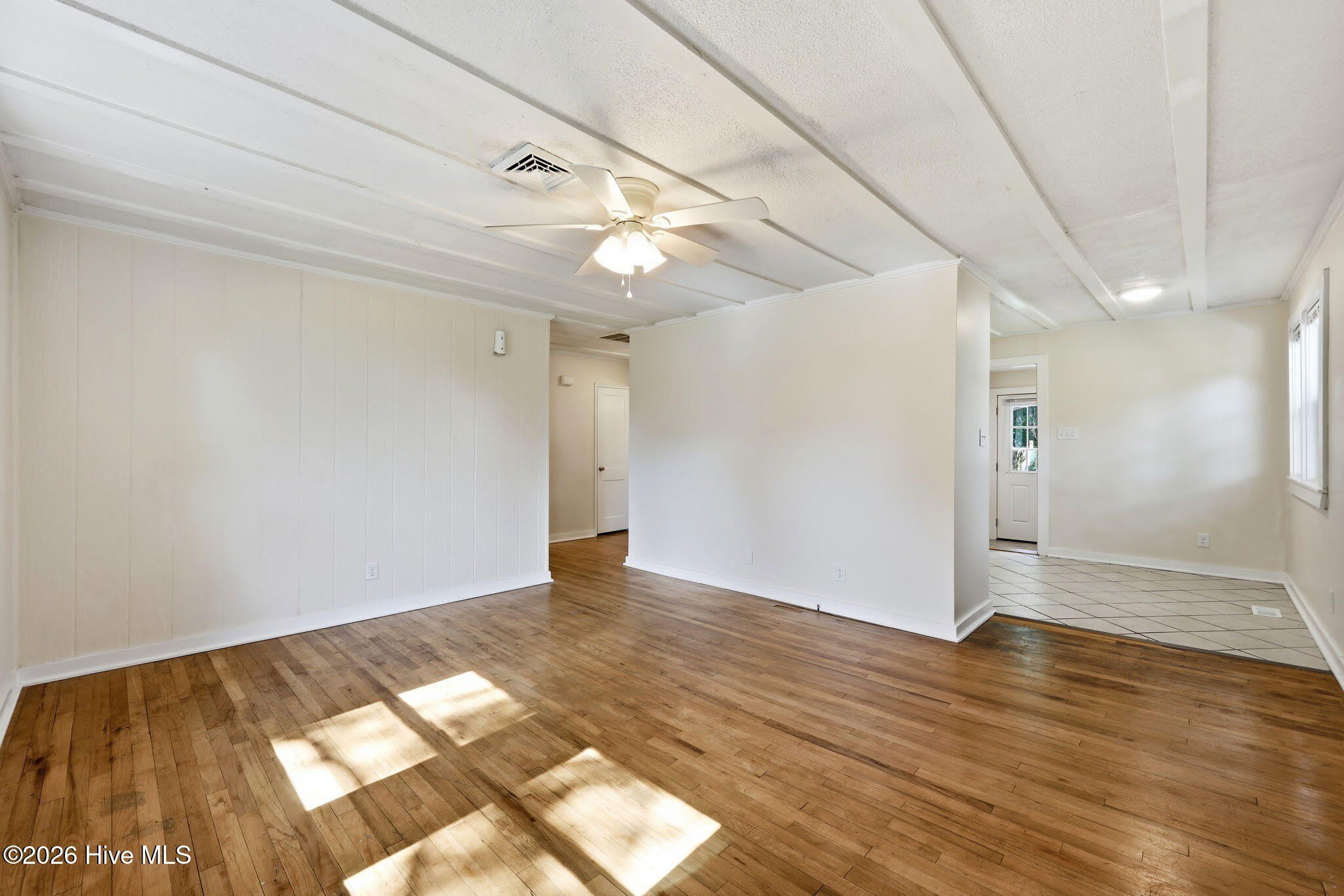 1101 Meadows Street – photo 4
