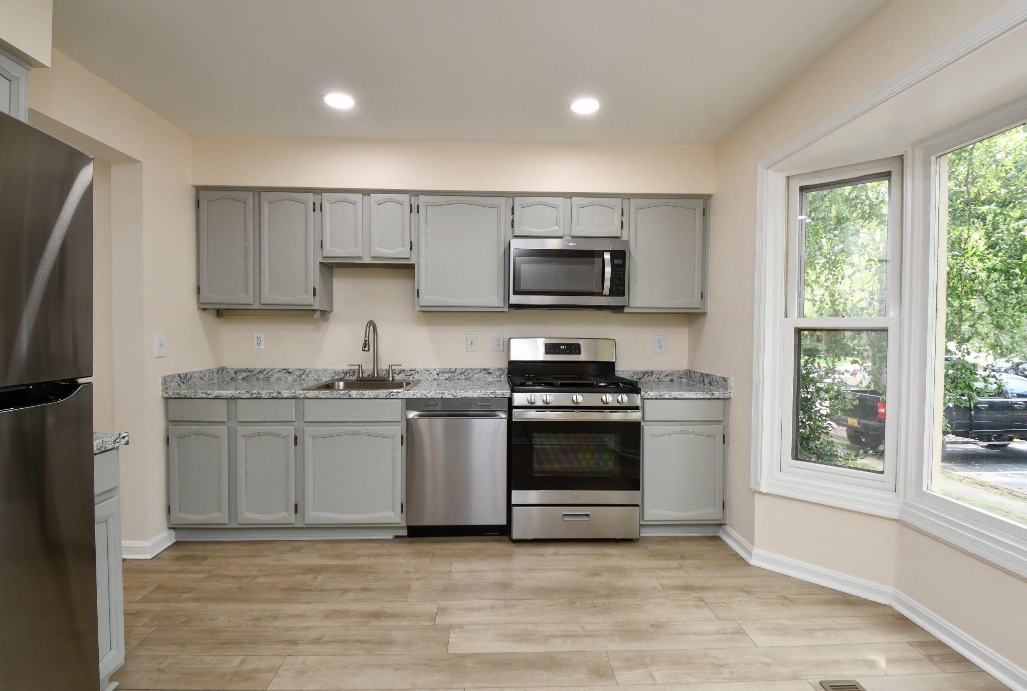 10709 GIDEON Court – photo 4