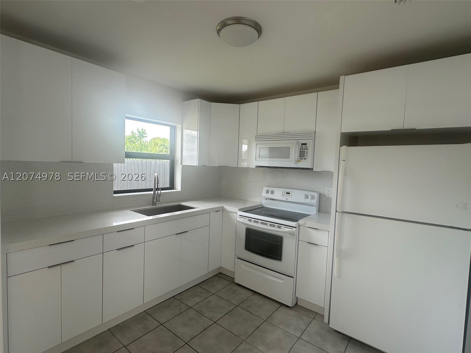 12205 SW 263rd Ter – photo 5