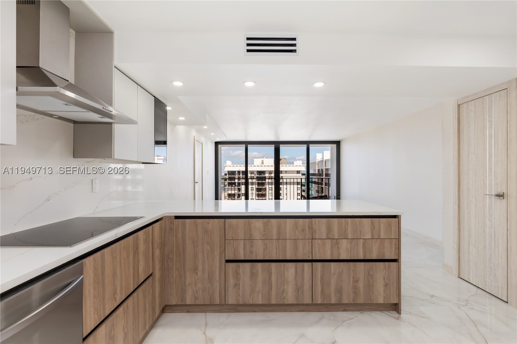 2401 S Ocean Dr – photo 2