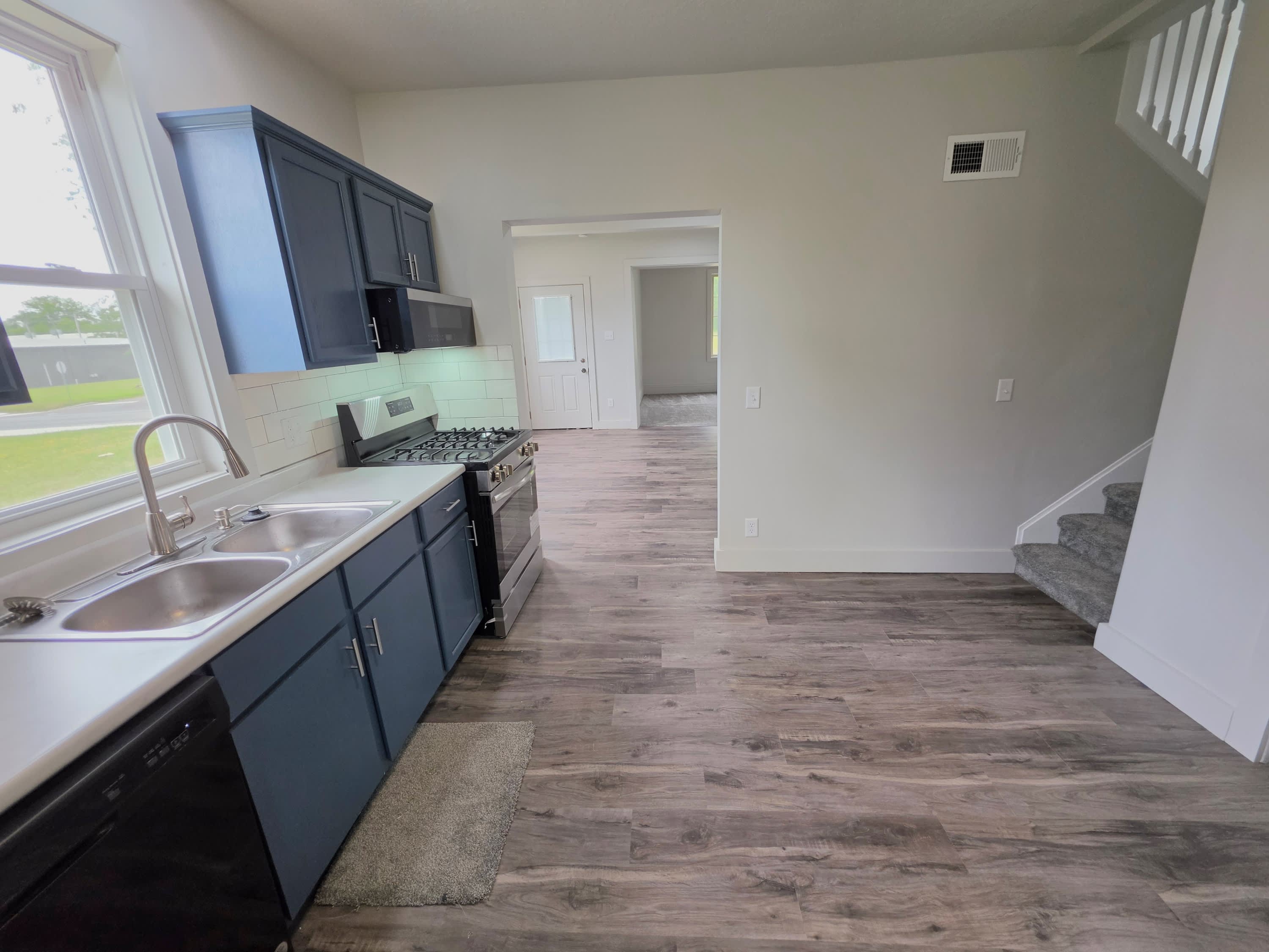 2340 South Anthony Boulevard – photo 3