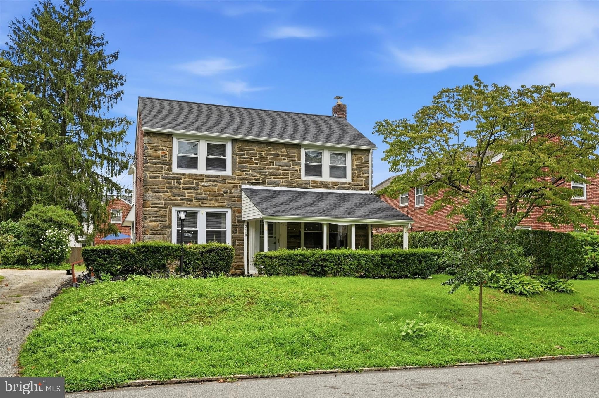 219 CROSSHILL Road – photo 1