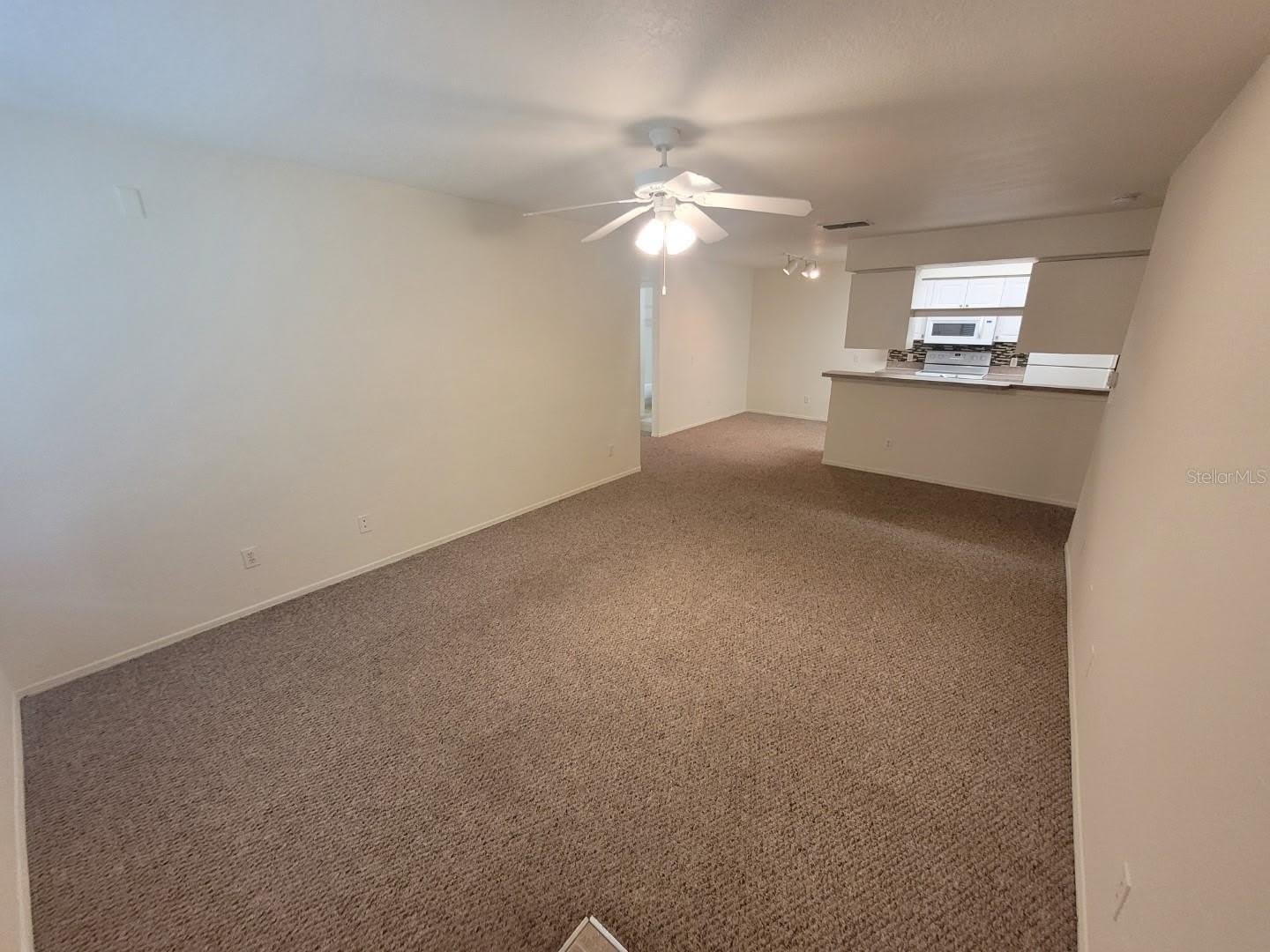 36027 DEER CREEK Drive – photo 4