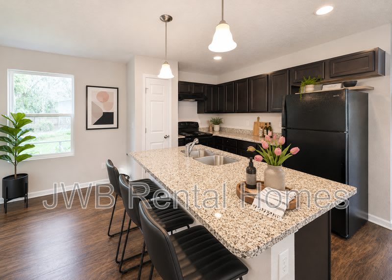 7700 Dandy Ave – photo 3