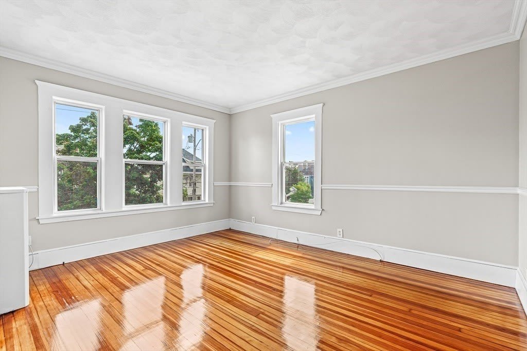 122 Grant Avenue – photo 5
