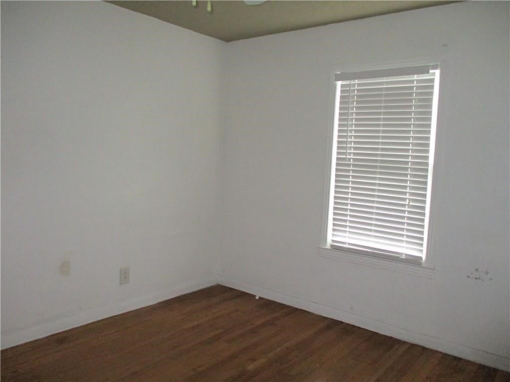 3530 S Alameda Street – photo 5