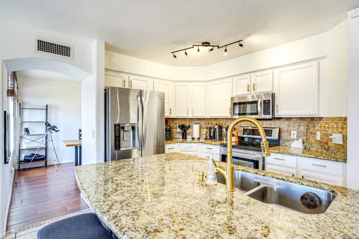 915 East Montoya Lane – photo 4