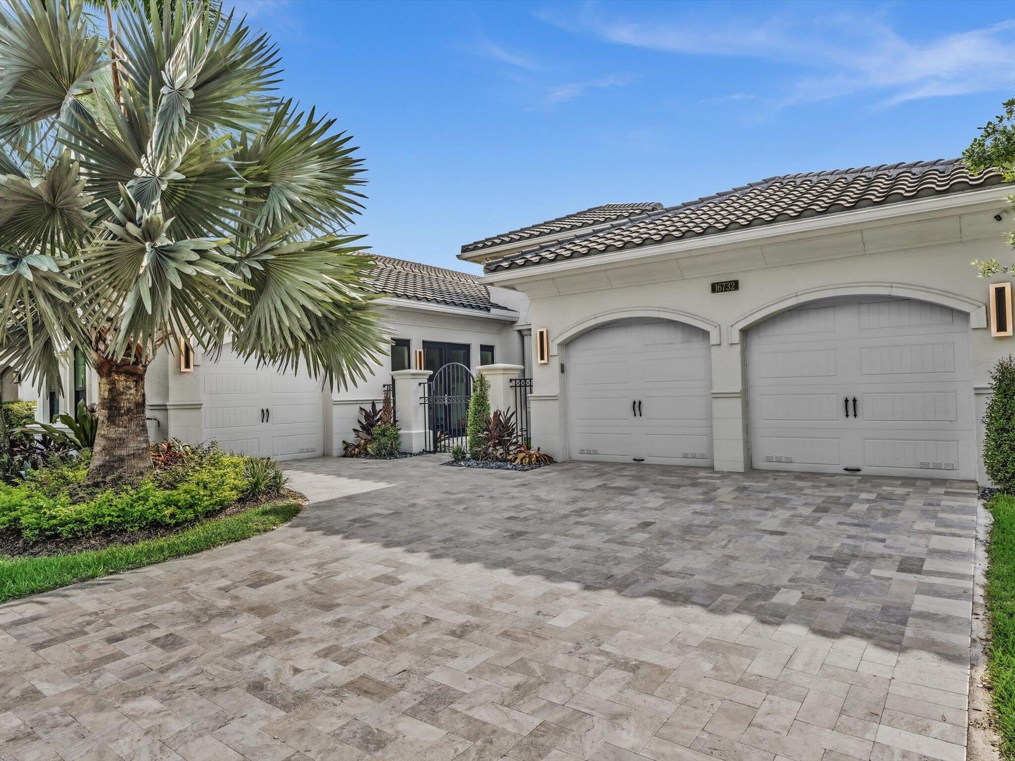 16732 Strasbourg Lane – photo 2