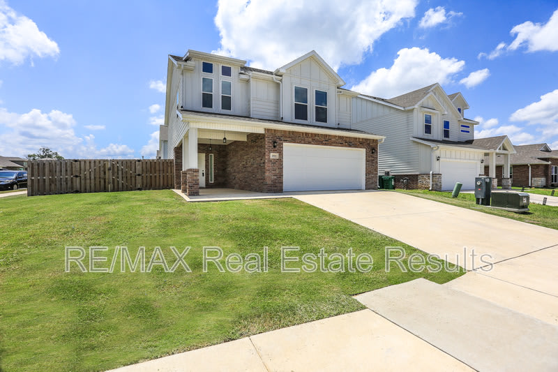 2011 Wildflower Dr – photo 3