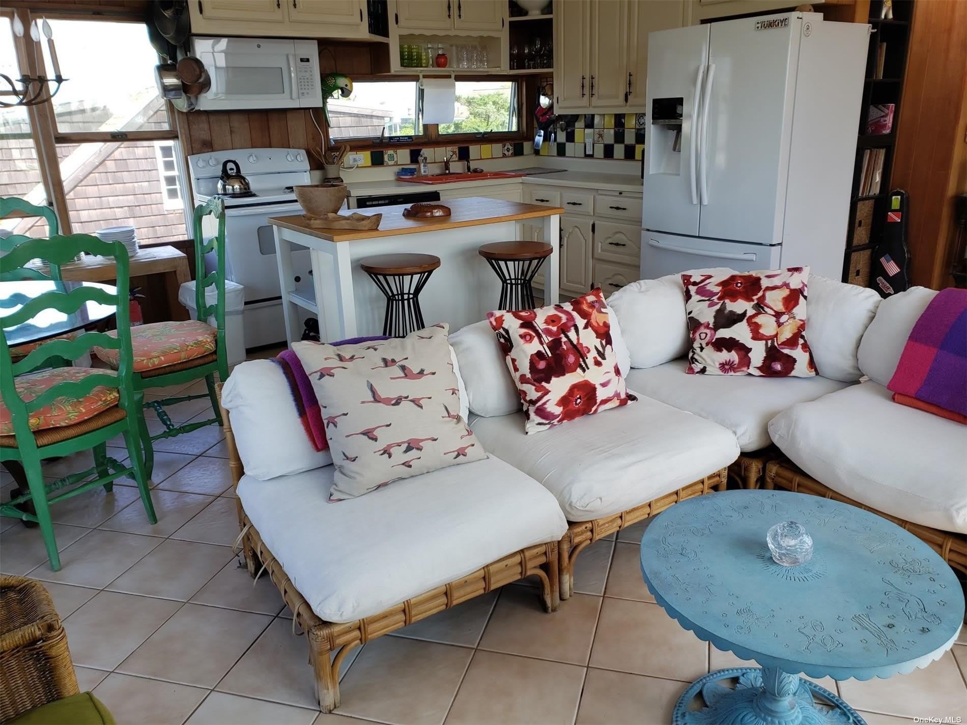 863 Evergreen Walk – photo 4