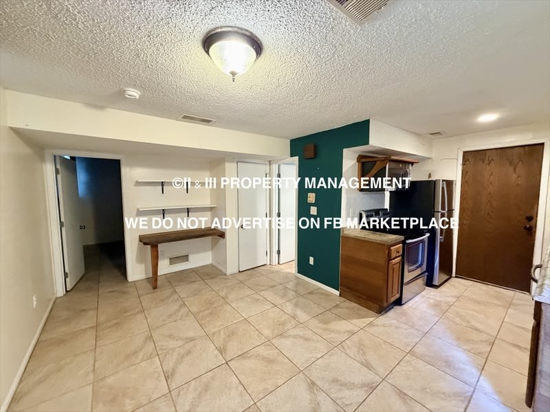 7801 N Oregon ave – photo 5