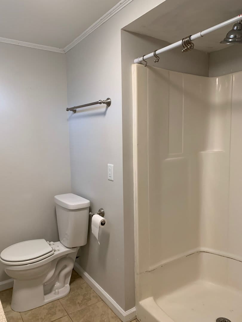 2 Bedroom With Bonus Room 1 5 Bath Lower Level Duplex – photo 5