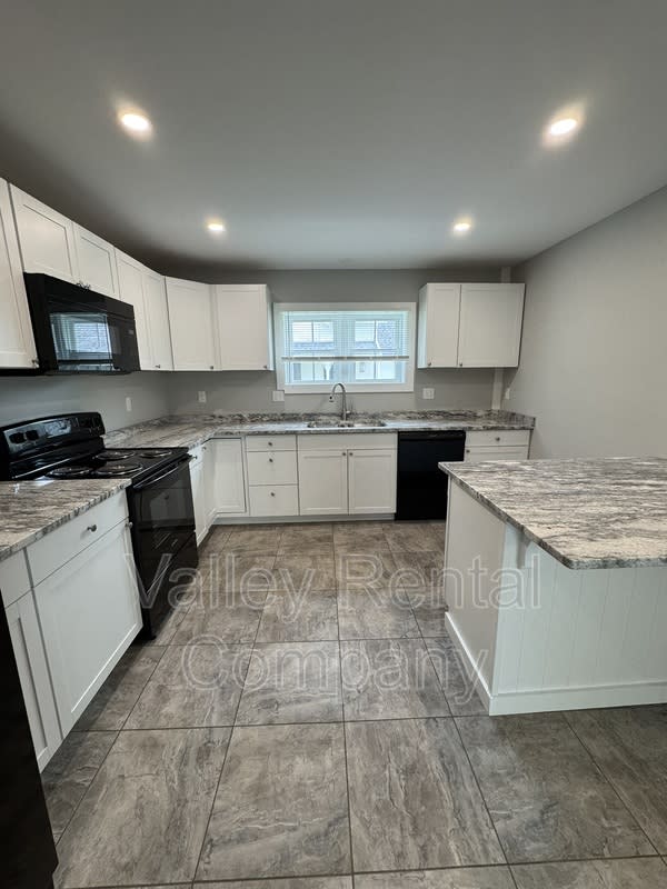 118 North Main Street – photo 5