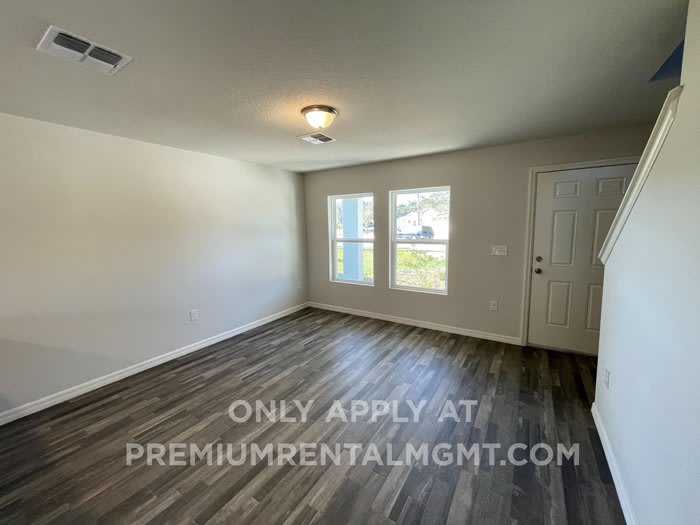 1630 Tench Court – photo 3