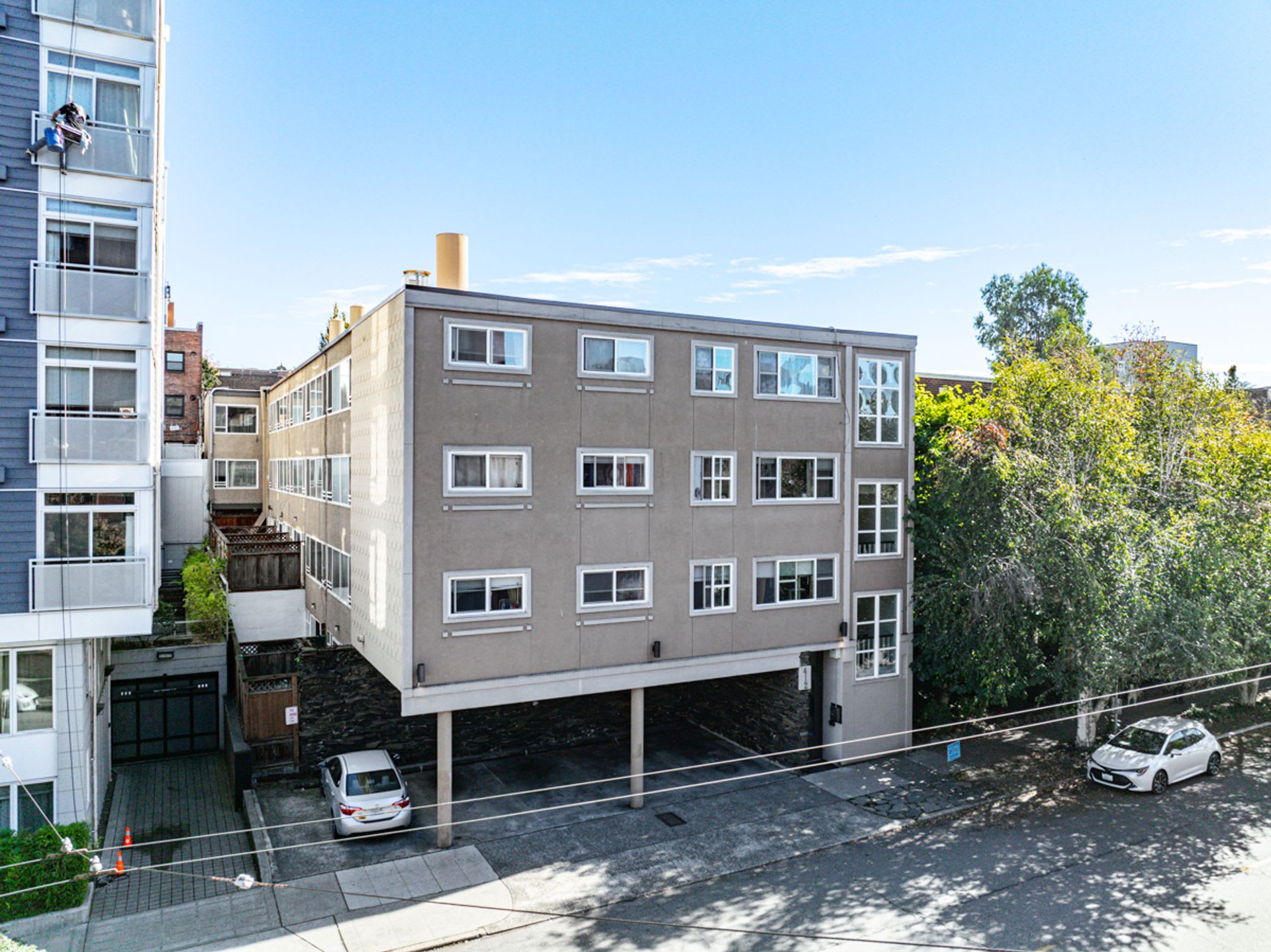 Bellevue Manor Apartments – photo 5