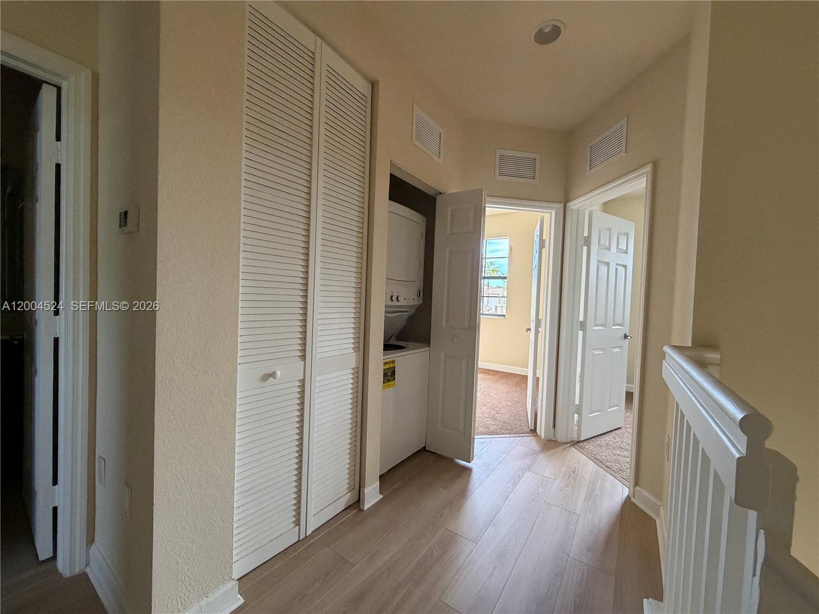 544 Southeast 32nd Avenue – photo 2