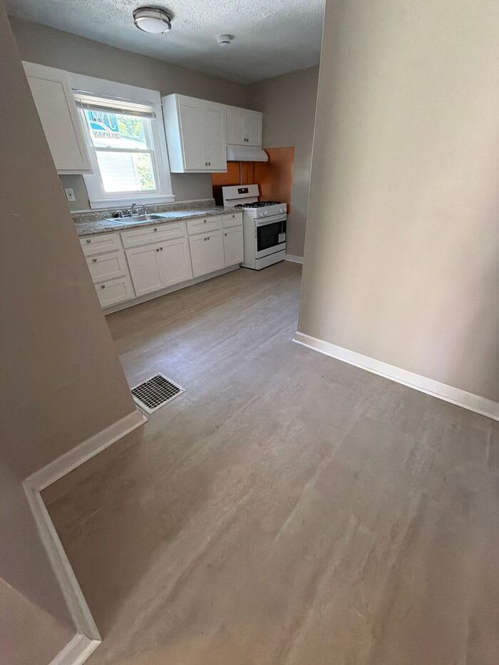 7301 Harney Avenue – photo 5