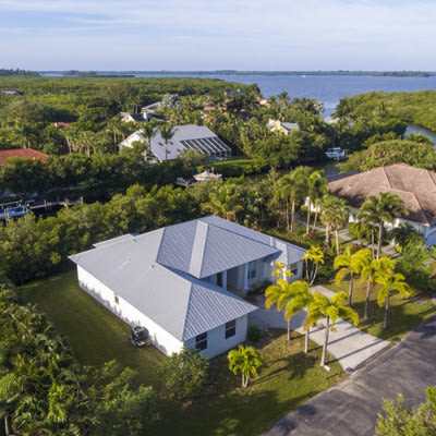 2135 Island Dr – photo 1