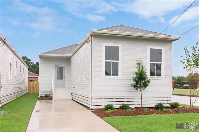 701 BEHRMAN Avenue – photo 1