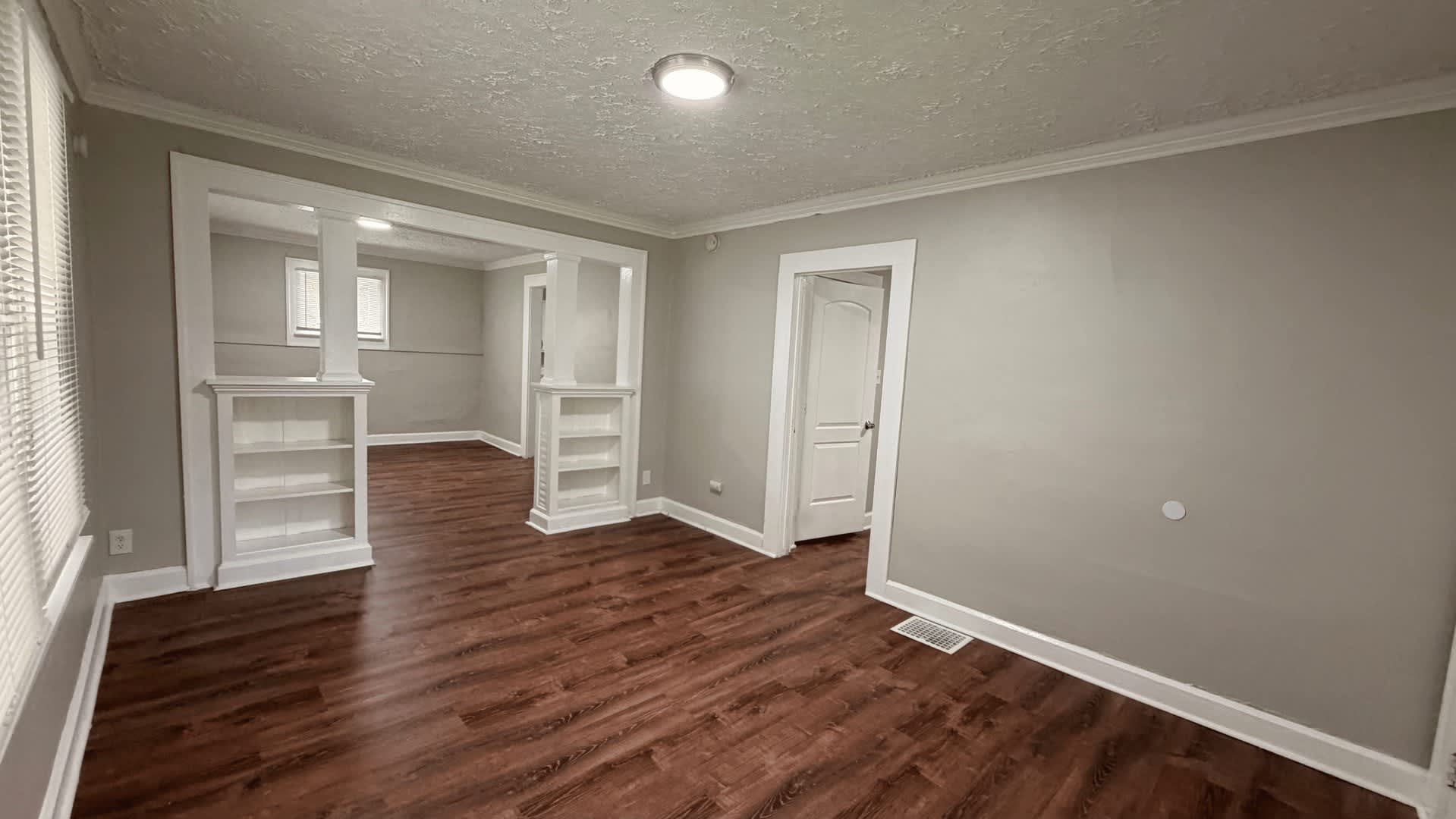 610 N Linwood Ave in Indianapolis, IN! This charming house features 2 bedrooms and 1 full bath – photo 5