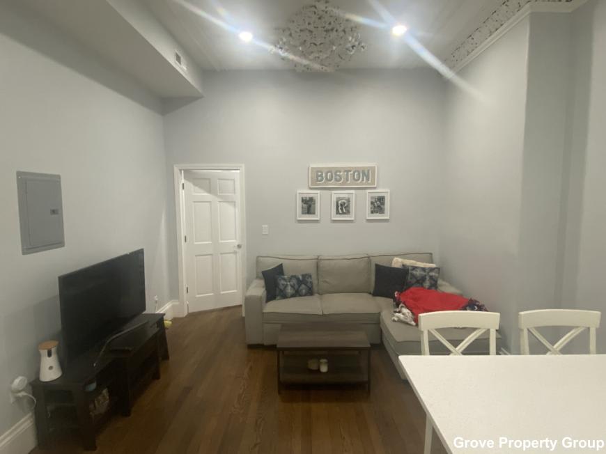 475 Massachusetts Ave. – photo 5