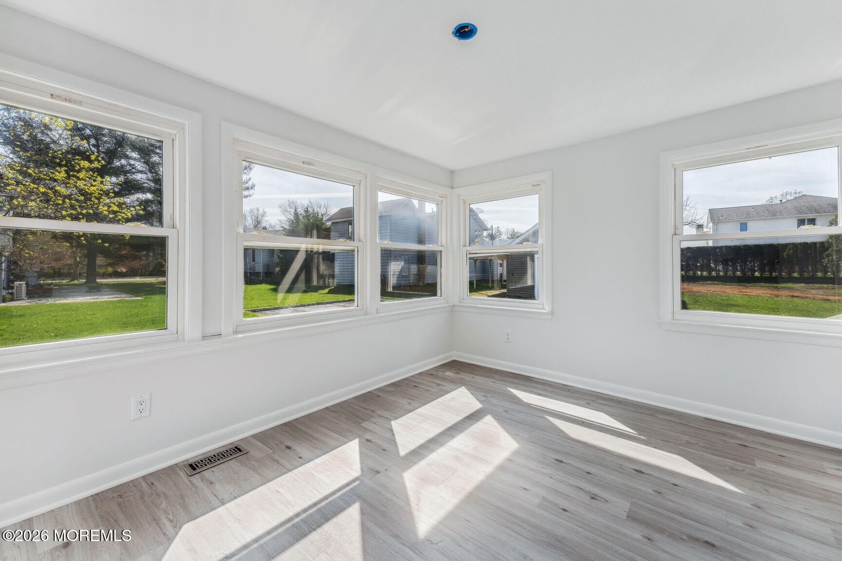 358 Beecroft Place – photo 5