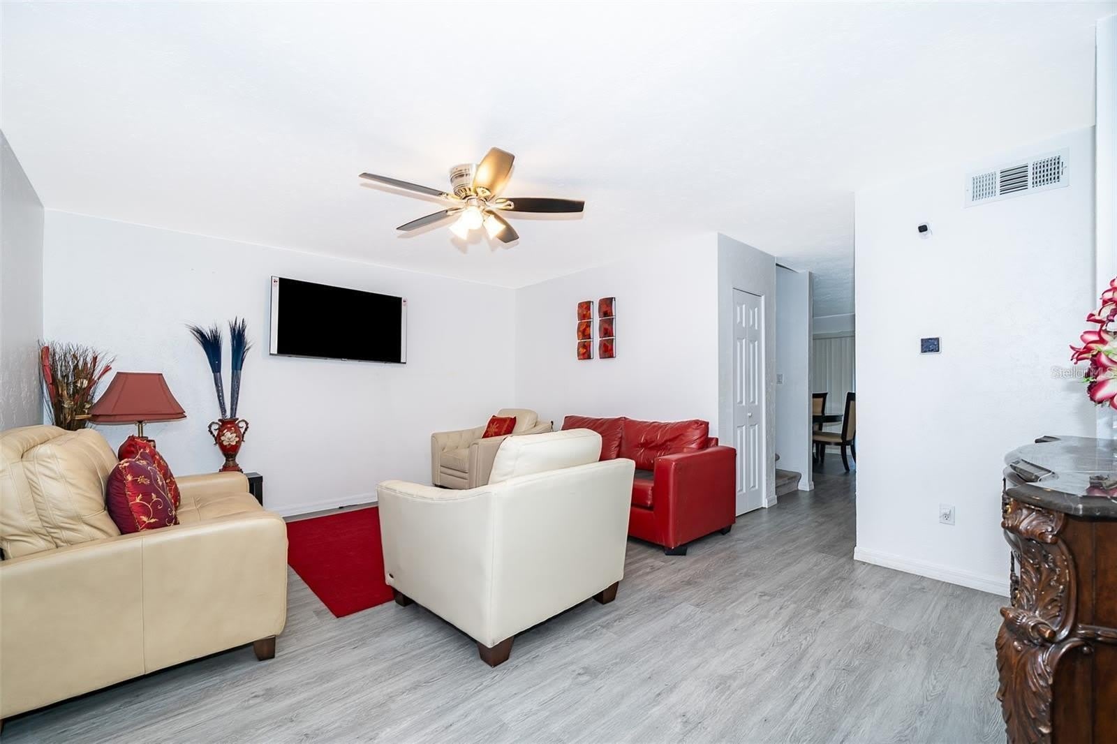2031 LUDLOW Lane – photo 2