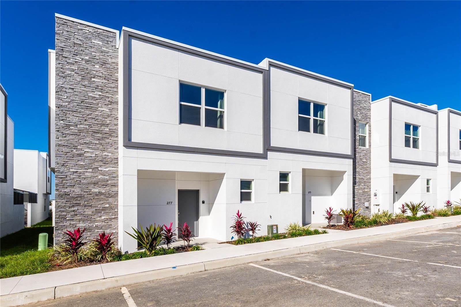 277 FAMAGUSTA Drive – photo 3