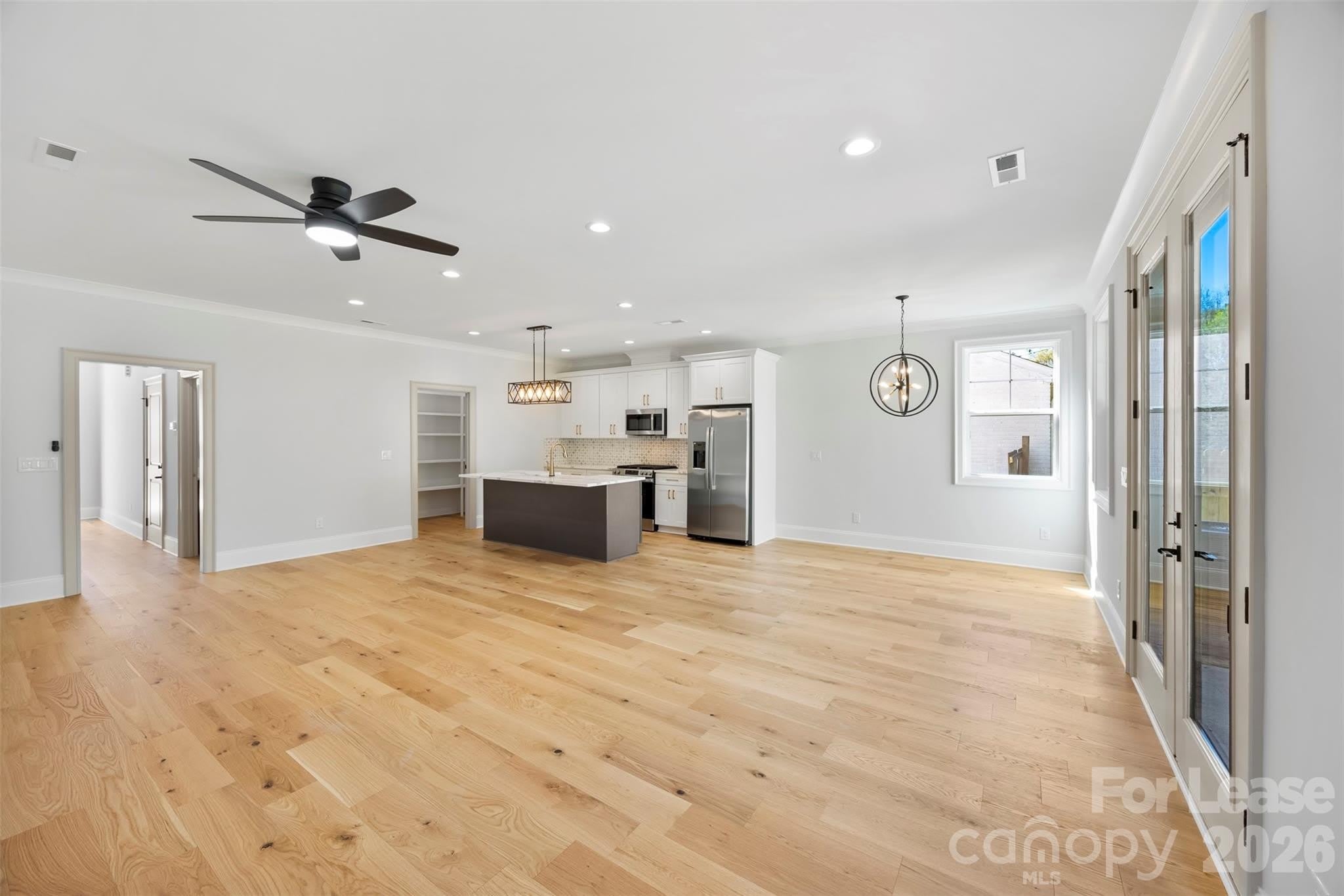1329 Condon Street – photo 5
