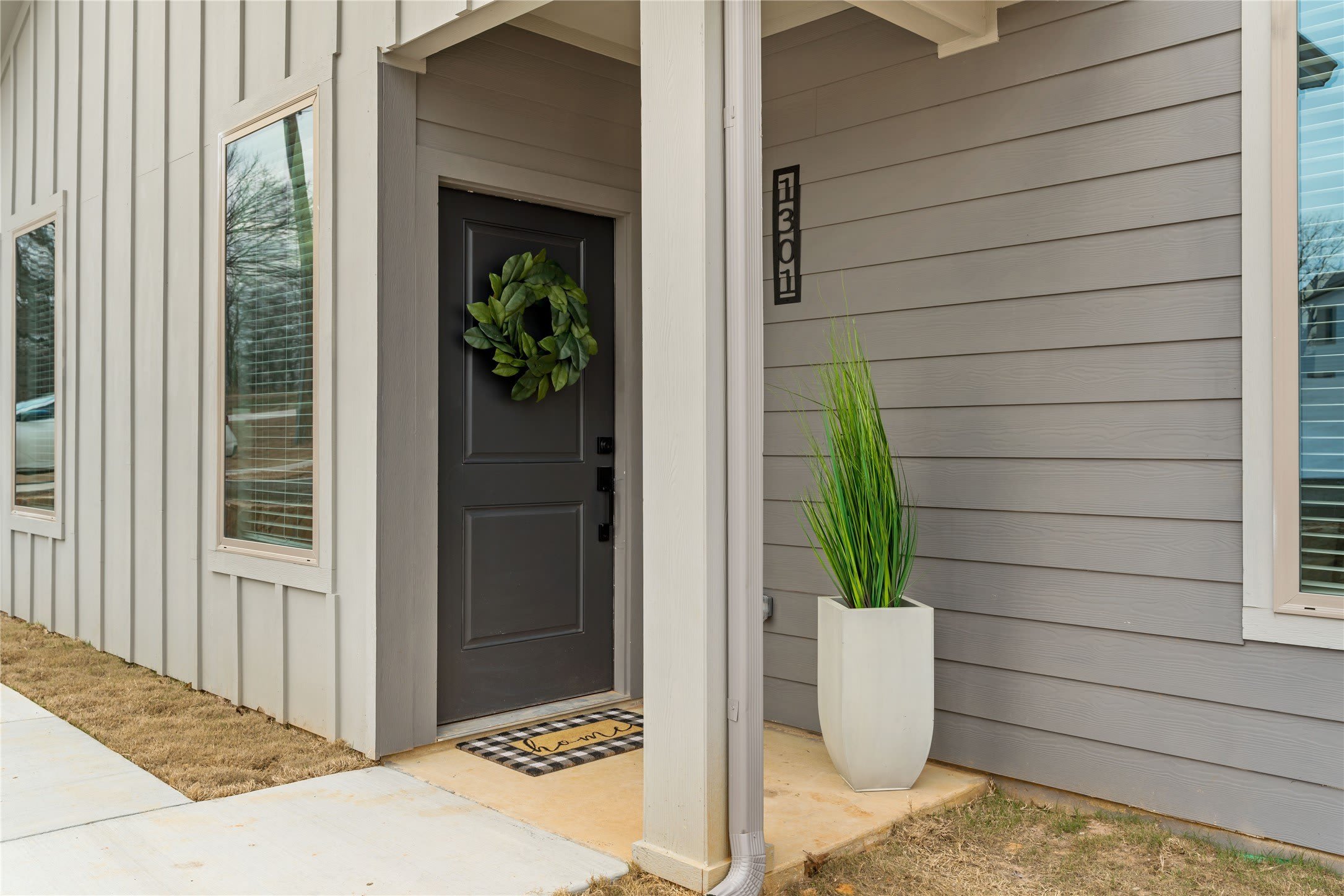 1303 S Bells Drive – photo 2